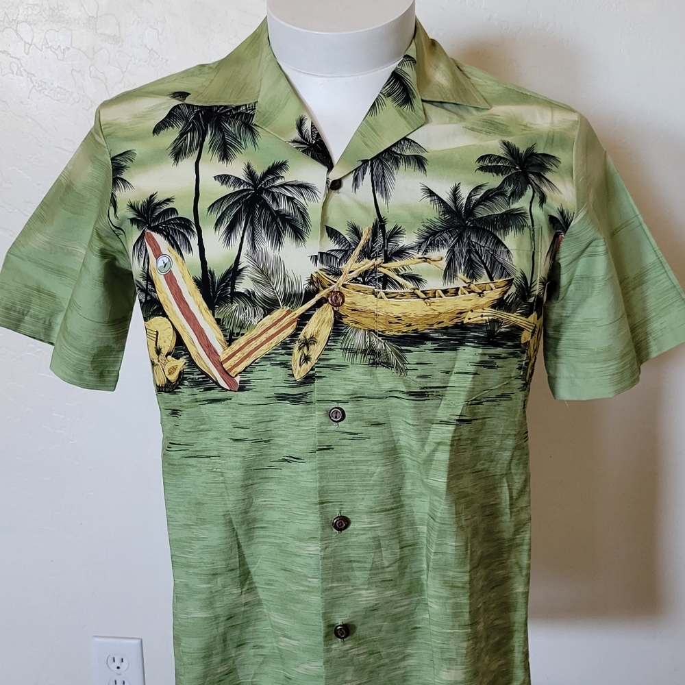Hawaiian Togs Original Made in Hawaii Surfboard Outrigger Button Down Shirt